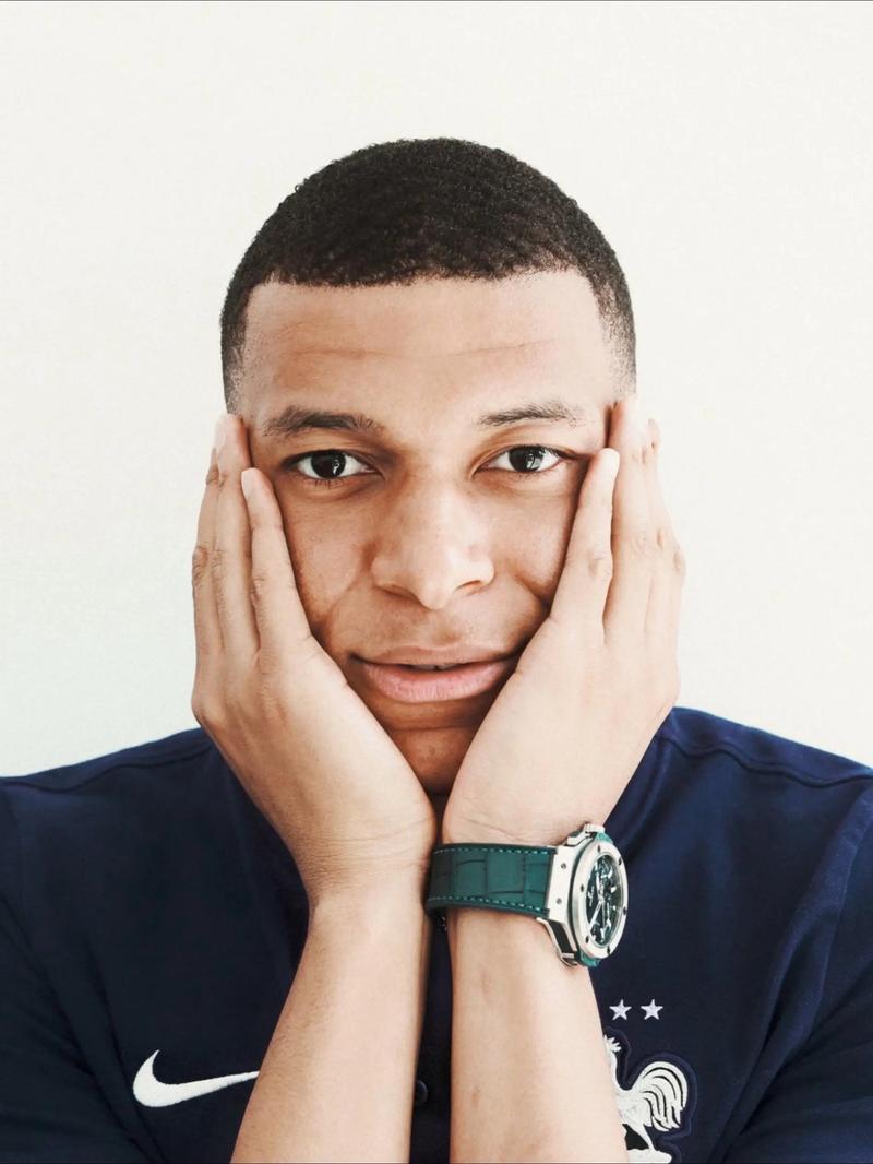 巴萨主席候选人：若我当选会全力带梅西回家，解巴萨财务困境（巴萨主席候选人：当选将全力促成梅西回归，助俱乐部走出财务危机）