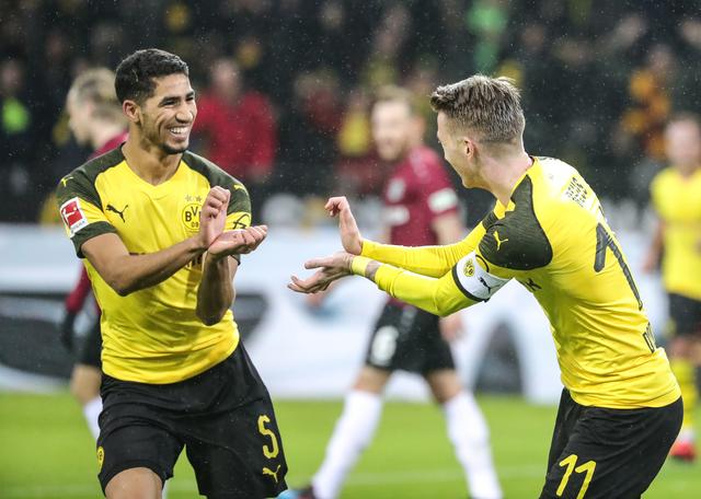 萨索洛主场迎战佛罗伦萨，保级无忧对决深陷泥潭（萨索洛主场战佛罗伦萨：一方保级无虞，一方深陷泥潭）