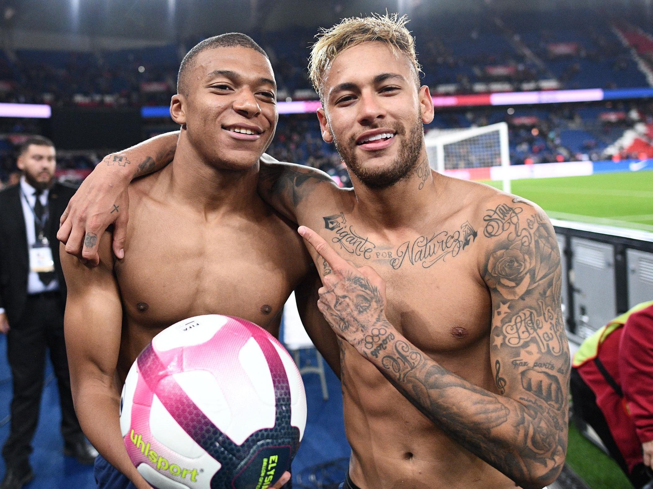 弗拉霍维奇晒龙珠悟空恢复照：手术很顺利，感谢大家（弗拉霍维奇晒龙珠悟空康复照：手术顺利，向大家致谢）